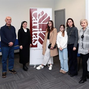 Caritas Zagrebačke nadbiskupije primio donaciju gospođe Nenadić kojom pomaže petnaest obitelji