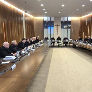 Priopćenje s Izvanrednog zasjedanja HBK-a