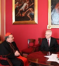 Posjet i čestitanje Predsjednika RH kardinalu Bozaniću