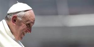 Papa: Moramo naučiti više slušati svoju savjest