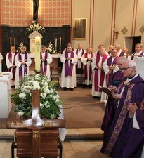 Misa zadušnica i sprovodni obredi za dr. Stanislava Vitkovića