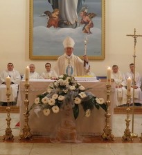 Marija čista djeva, čista majka, čista žena, nek