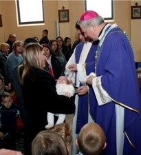 Biskup Gorski krstio peto dijete obitelji Bule