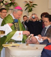 Biskup Gorski krstio peto dijete obitelji Pavliš