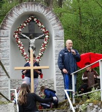 U župi Oroslavje blagoslovljeno raspelo "Božansko Milosrđe" u čast Ivanu Pavlu II.