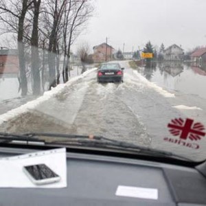 Caritas Zagrebačke nadbiskupije podijelio 200 000 kuna pomoći poplavljenima
