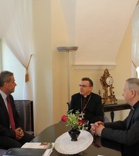Kardinal Bozanić primio gradonačelnika Bandića