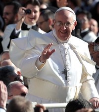 Papa osudio trgovinu oružjem i iskorištavanje djece