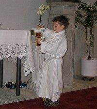 „Zovem se Leonardo. Imam pet godina. Volim biti ministrant.“