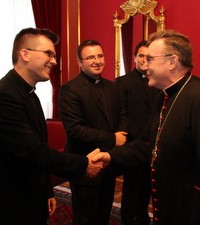 Kardinal Bozanić povjerio službe ovogodišnjim mladomisnicima