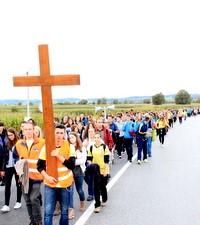 Mladi hodočastili Majci Mariji