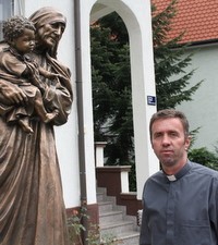 Papa dolazi ohrabriti albanski narod
