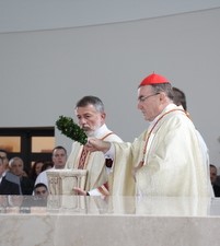 Kardinal Bozanić posvetio crkvu sv. Ivana XXIII. u zagrebačkoj Dubravi