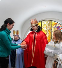 Pjevači Betlehemske zvijezde posjetili djelatnike NDS-a