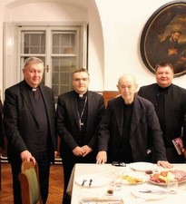 Biskupi Zagrebačke metropolije posjetili slavljenika fra Bonaventuru Dudu