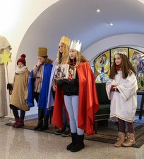 Pjevači Betlehemske zvijezde posjetili djelatnike NDS-a