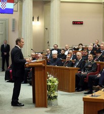 Kardinal Bozanić prisustvovao svečanoj sjednici Hrvatskog sabora