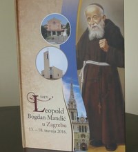 Fotomonografija o boravku tijela sv. Leopolda Bogdana Mandića u Zagrebu
