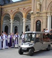 Sprovodni obredi fra Vice Blekića