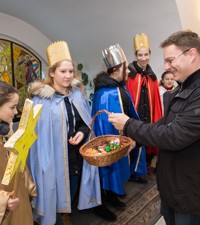 Pjevači Betlehemske zvijezde posjetili djelatnike NDS-a