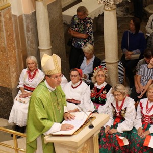  Biskup Šaško predvodio euharistijsko slavlje u bistričkom svetištu i otvorio izložbu „Papa putnik – bistrički hodočasnik“