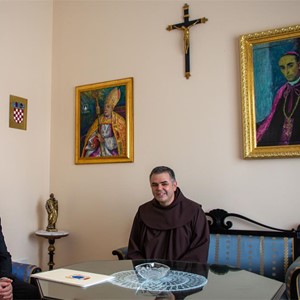 Kardinal Josip Bozanić susreo se s novoizabranim provincijalom Hrvatske franjevačke provincije sv. Ćirila i Metoda u Zagrebu 