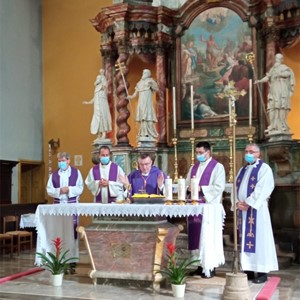 Kardinal Bozanić predvodio sprovodne obrede i misu zadušnicu za pok. Mariju Žic