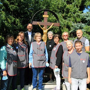 Iza svakog broja stoji osoba u potrebi