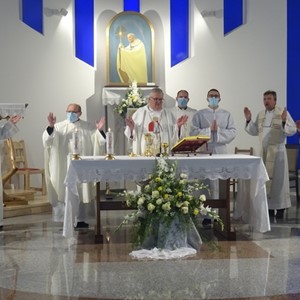 Proslavu spomendana sv. Ivana Pavla II., pape u Poznanovcu predvodio mons. Peter Štumpf