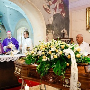 Biskup Šaško predvodio sprovodno euharistijsko slavlje i sprovodne obrede za vlč. Josipa Radelju