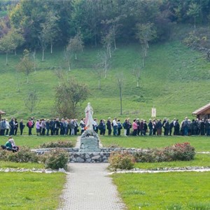 Molitveni vijenac Kraljice obitelji hodočastio u Krašić i Pribić