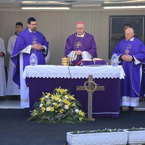 Apostolski nuncij Lingua slavio misu u zagrebačkoj župi bl. Ivana Merza u povodu Papina dana