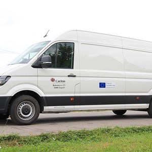 Caritas Zagrebačke nadbiskupije europskim sredstvima nabavio novo vozilo