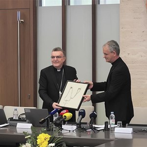 Kardinal Bozanić: "Moje srce uvijek je bilo uz HBK, nastavit ću raditi za Crkvu u Hrvatskoj"