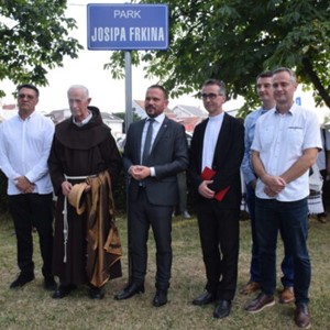 Svečano imenovan Park Josipa Frkina, dugogodišnjeg župnika u Velikoj Gorici