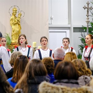 Zagrebačke klape održale božićni koncert u Bogoslužnom prostoru bl. Alojzija Stepinca
