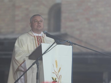 /A/2024/11/A/Nadbiskup Kutleša predvodio misno slavlje svetkovine Svih svetih na zagrebačkom groblju Mirogoj2024 (1).JPG