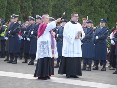 /A/2024/11/C/Nadbiskup Kutleša predvodio misno slavlje o 33. obljetnici Dana sjećanja na žrtvu Vukovara i sve žrtve Domovinskoga rata2024 (5).JPG