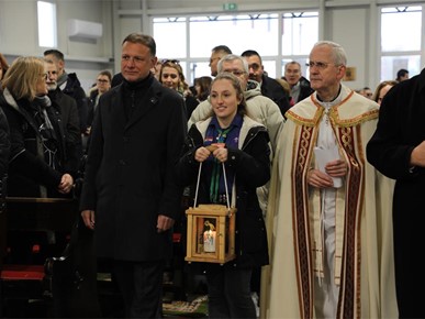 /A/2024/12/C/Betlehemsko svjetlo stiglo u Zagreb2024 (5).JPG