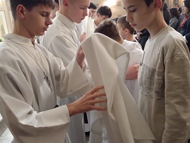 /A/2024/12/C/WhatsApp Image 2024-12-08 at 11.34.47.jpeg