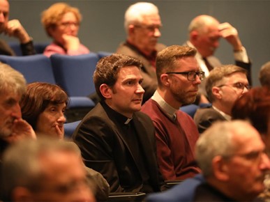 /A/2024/12/E/Predbožićni susret predstavnika crkvenih ustanova, zajednica i udruga s nadbiskupom Kutlešom2024 (8).JPG