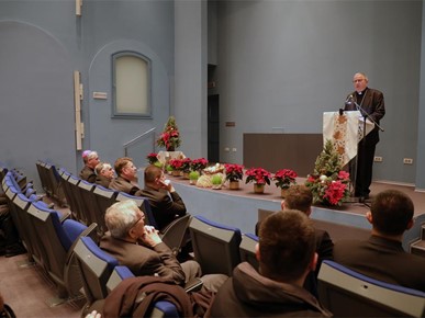 /A/2024/12/E/Predbožićni susret svećenika, redovnika i đakona s nadbiskupom Kutlešom (5).JPG