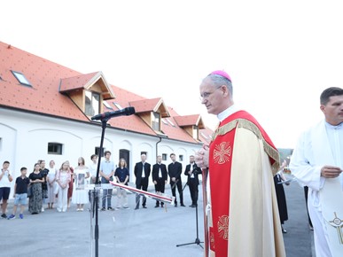 /A/2024/7/B/Nadbiskup Kutleša blagoslovio novi hodočasnički centar u Mariji Bistrici (7).JPG