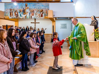 /A/2025/1/A/Nacionalno svetište svetog Josipa dobilo misal na kineskom jeziku (2).JPG