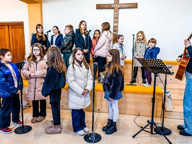 /A/2025/1/A/Nacionalno svetište svetog Josipa dobilo misal na kineskom jeziku (7).JPG