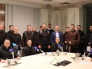 /A/2025/1/D/Đakoni posjetili sjedište Hrvatske biskupske konferencije (4).jpg