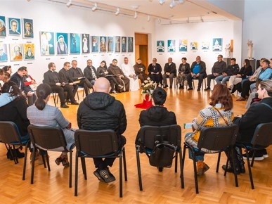 /A/2025/10/D/Održan susret karlovačkih svećenika i vjeroučitelja (9).jpg