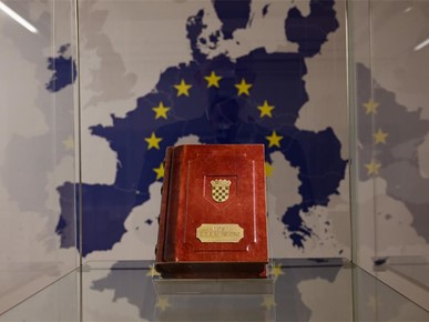 /A/2025/10/D/Otvorena izložba U početku bijaše kraljevstvo u Galeriji Klovićevi dvori (7).jpg