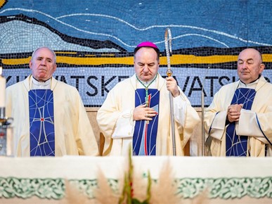 /A/2025/10/E/251018-MVPSJPalic (48).jpg