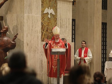 /A/2025/10/E/Nadbiskup Kutleša predvodio misno slavlje uoči blagdana sv. Luke na Svetom Duhu (20).JPG